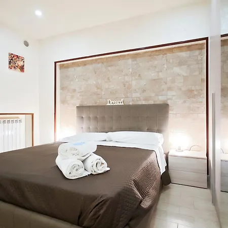 Under Dante アパート