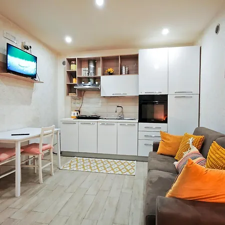 Apartment Under Dante