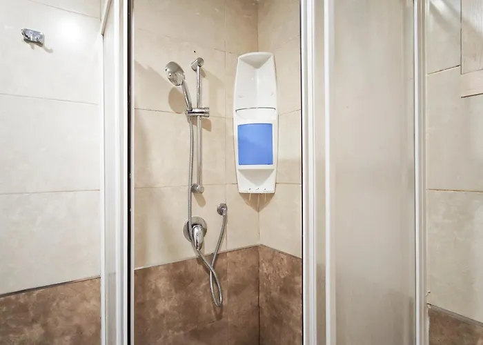 Under Dante バーリ